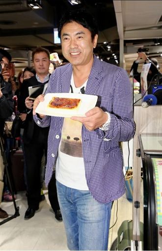 田中義剛跨海親手示範「焦糖烤布蕾」