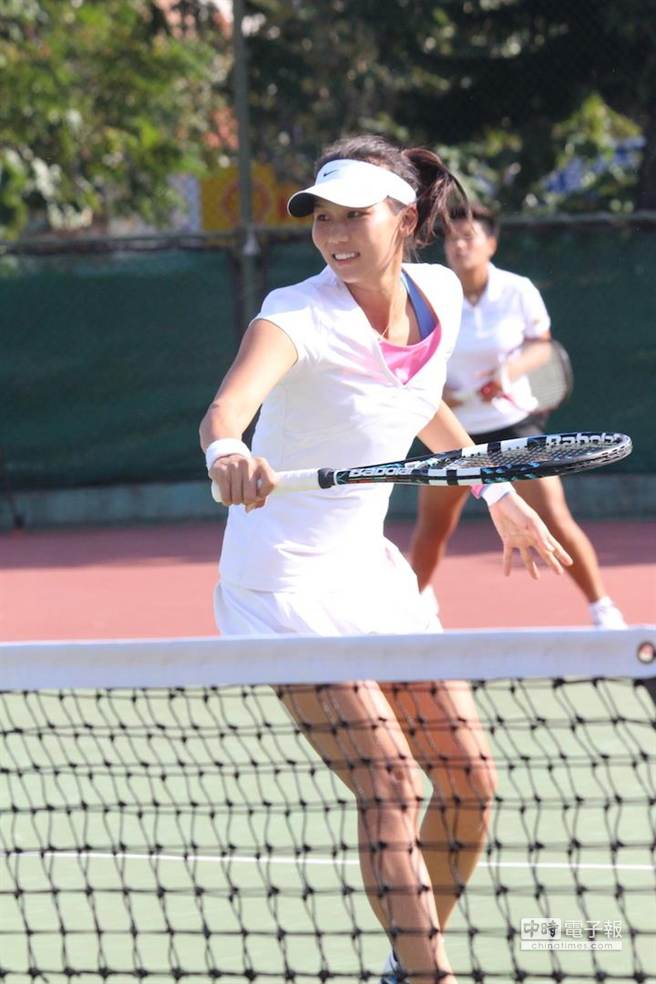 網球漂亮寶貝陳宜投入基隆市議員選戰。(曾文祺攝)