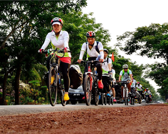 靜宜單車挑戰極限 馬來西亞送愛心
