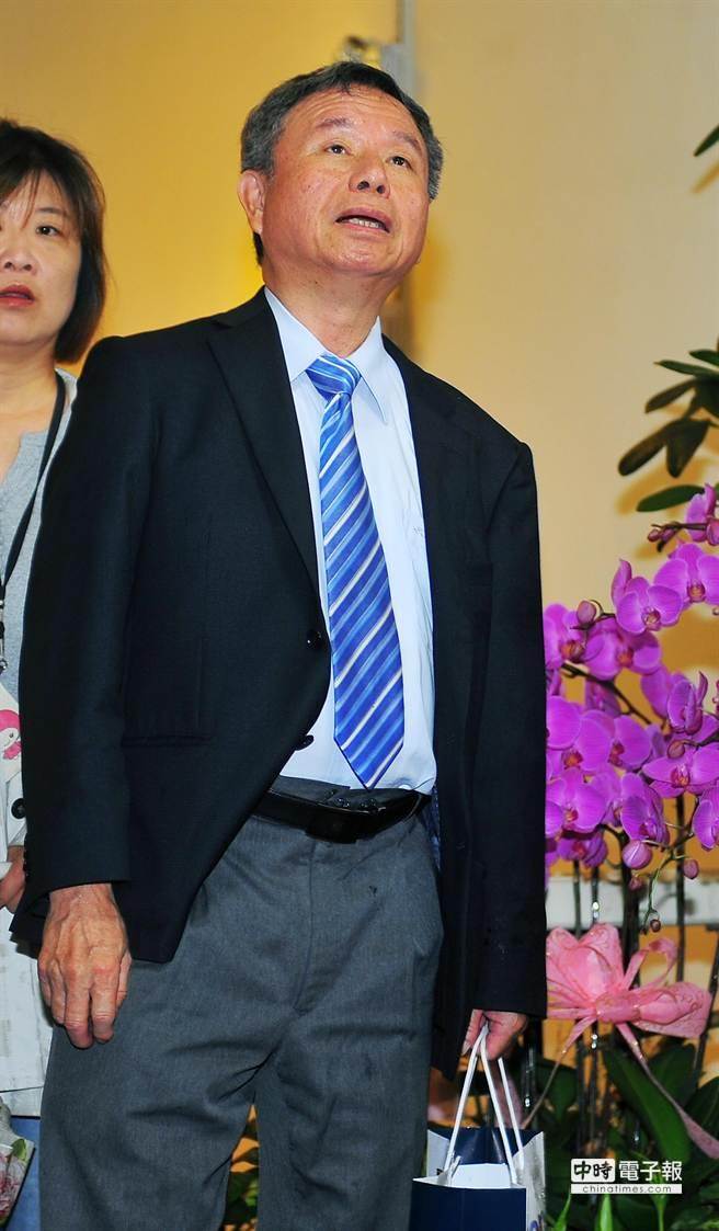 參加國民黨總統初選的前衛生署長楊志良（見圖）25日到立法院拜會院長王金平，會後發表「分配正義救台灣」聲明。（劉宗龍攝）