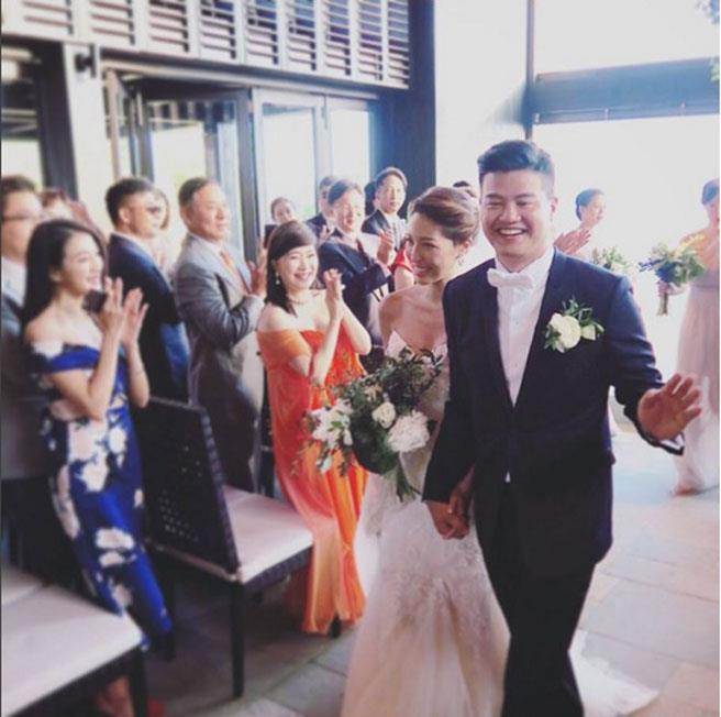 吳昕豪和胡亦蓮9月26日在峇里島結婚，唯美又浪漫。（翻攝自vichen8 Instagram）