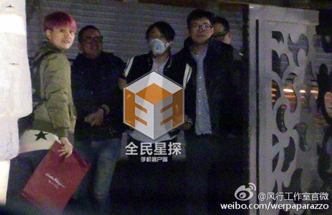 陶喆日前在北京被偷拍。取材自风行工作室微博