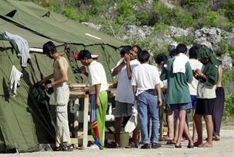 澳洲政府公然囚禁難民 諾魯島最不人道政府拘留所