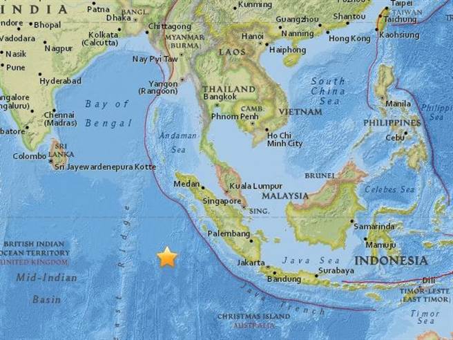 印尼蘇門答臘西南方的外海2日發生規模7.9地震。（取自美國地質調查所網站）