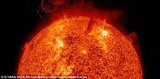 太陽若噴發「超級閃焰」 將威脅地球生命