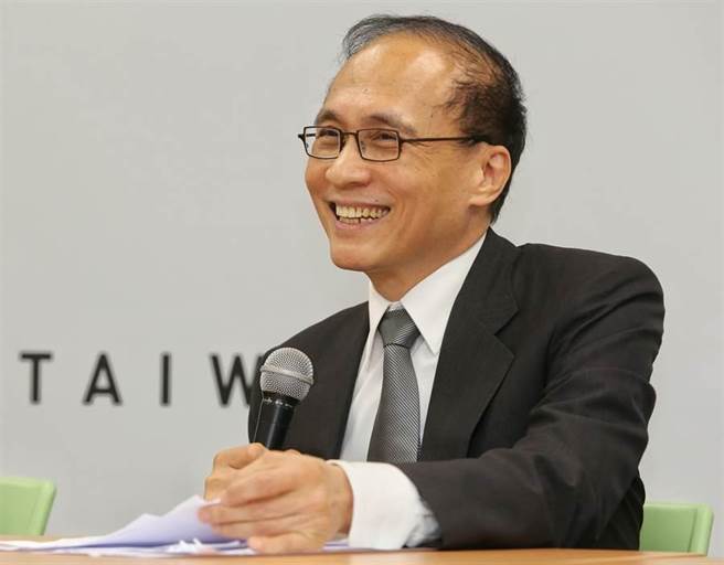 準行政院長林全宣布八位新任內閣成員。（王爵暐攝）