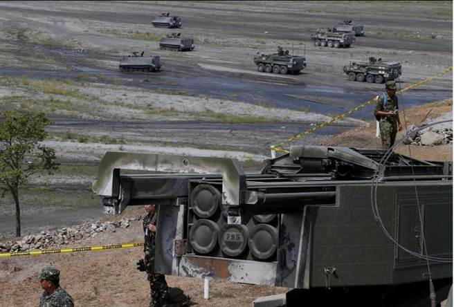 圖為美菲4月14日進行肩並肩聯合軍演的現場。（圖/美聯社）