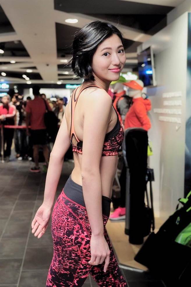 伊林模特儿黄钰涵（图片来源：摘自黄钰涵脸书）