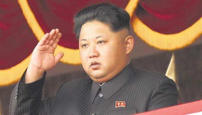 北韓將通過此次黨代會進一步推進對金正恩的偶像化，將其提升至與祖父金日成及父親金正日同等的地位。（美聯社）