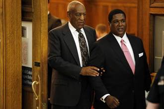 十年前涉性侵 美法院令老牌諧星Cosby出庭