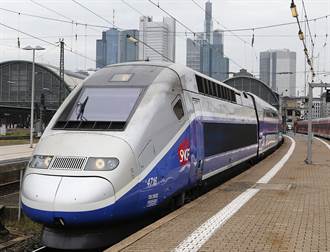炸彈在巴黎附近高鐵鐵軌引爆 所幸無人傷亡