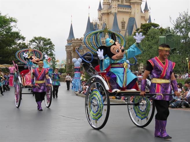 東京迪士尼提早慶七夕與上海迪士尼互別苗頭 國際 中時
