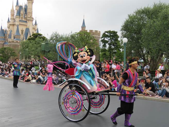 東京迪士尼提早慶七夕與上海迪士尼互別苗頭 國際 中時