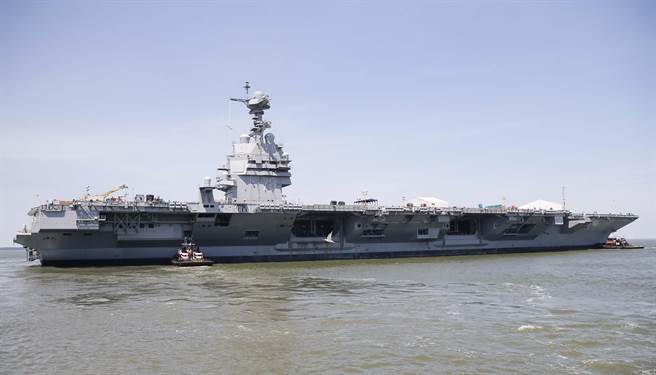 「福特号」核动力航母6月11日驶入维吉尼亚州詹姆斯河（James River）的资料照。（图/美国海军）