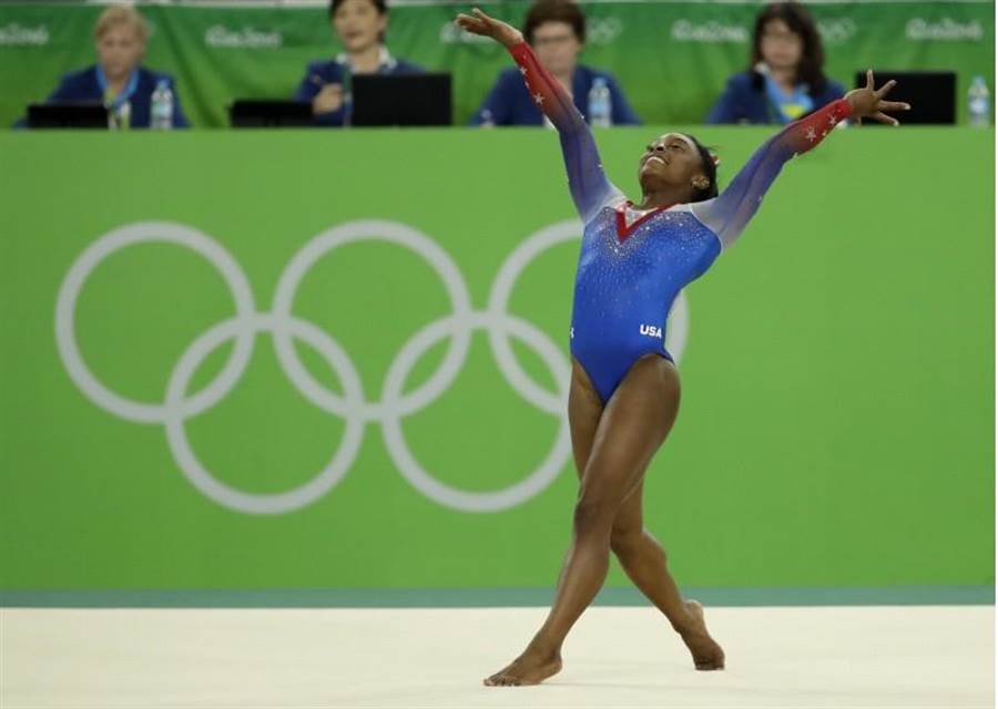 里約奧運》女子地板體操 拜爾斯摘第4金 - 體育 - 中時電子報