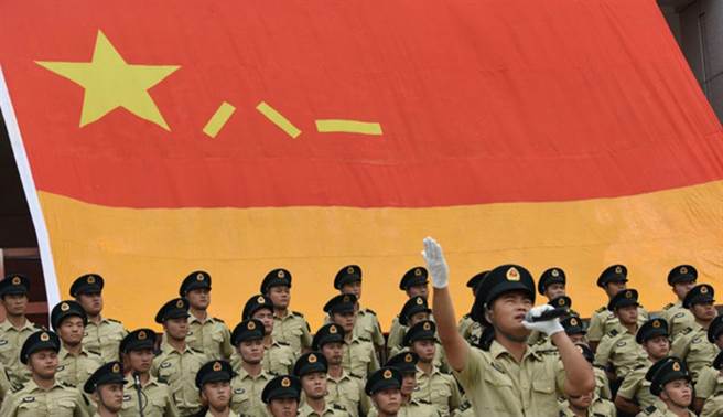 火箭軍軍旗以橘黃色作為代表。(圖/中國軍網)