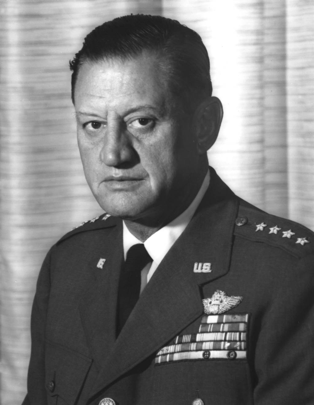 曾獲孫殿英部隊救助的迪索斯威（Gabriel P. Disosway），時任駐歐美國空軍司令。（照片來源：美國空軍）