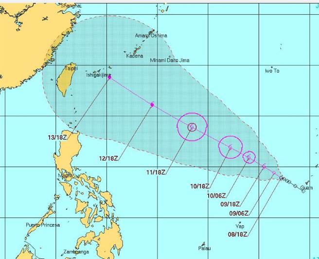 美軍聯合警報中心（JTWC）在今(9)日2時發布預報，確定性的路徑預報，5天後將進行至宮古、石垣島附近。但預報不確定的範圍(陰影區)，颱風將來行進至琉球或台灣一帶，都是屬於無法確定的可能路徑。（圖片來源/《洩天機教室》專欄）