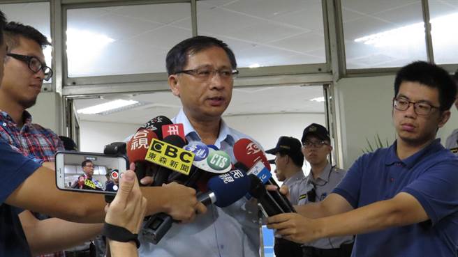 台化彰化厂经理曾文广对协调结果很失望。(钟武达摄)