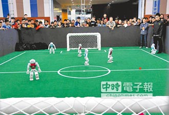 中國機器人大賽 上演海陸空對決