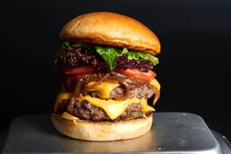 「Selfish Burger喀漢堡」世貿店慶開幕