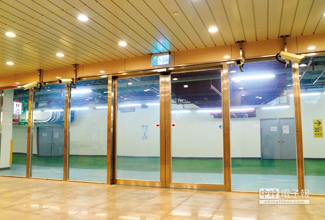 台中市火車站採用聯合美的防火玻璃門窗。圖／業者提供