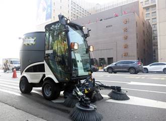 改善空氣品質 北市擬添購小型掃街車