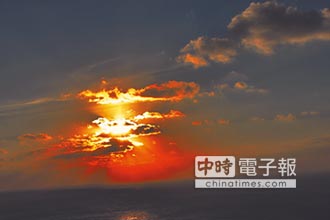 2016最後一道夕陽 西子灣、關山 熱鬧送別
