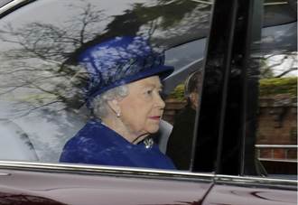 重感冒好了 英女王1個月來首現身