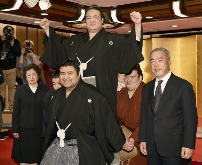 時隔19年日本出身橫綱30歲稀勢之里大器晚成 國際 中時