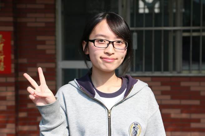 新北學測最高分及人中學簡彤恩74級分 生活 中時