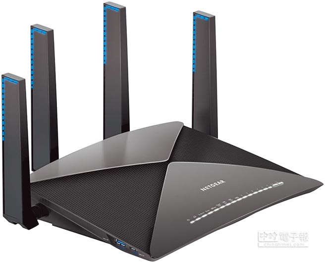 NETGEAR全新夜鷹X10 R9000智能Wi-Fi路由器，透過Wi-Fi播放4K線上影片或暢玩VR遊戲不再是夢想。圖／業者提供　文／王奕勛