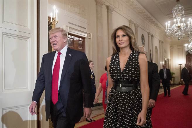 美國總統川普和第一夫人梅蘭妮亞。(美聯社)
