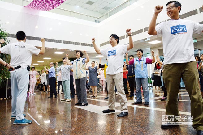 上班族求職以及轉職時，會考量公司是否提供職場健康計畫。