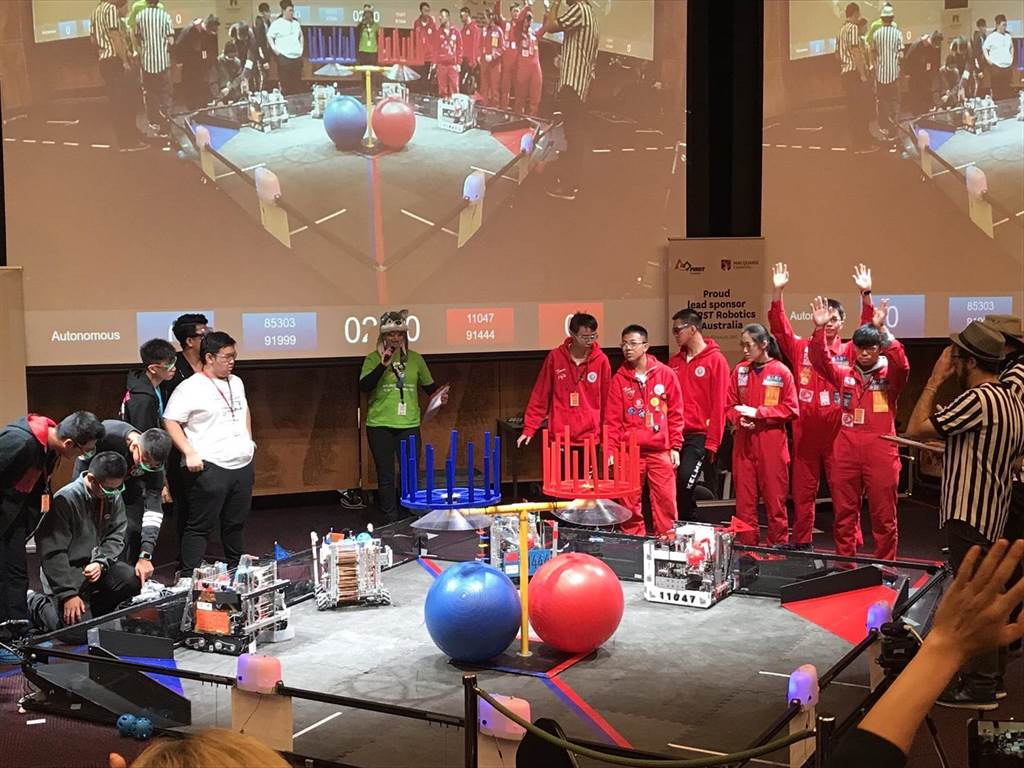 機器人國際大賽，台灣學生團隊勇奪冠軍(圖由吳龍發提供)
