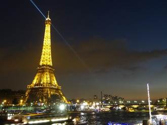 18年來首度 巴黎鐵塔熄燈45天