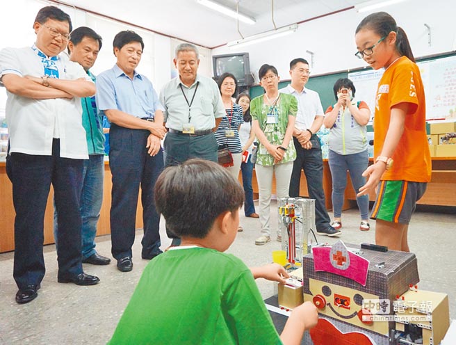 成功國小機器人揚威國際 地方新聞 中國時報