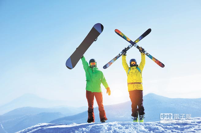 滑雪是網友票選冬季最想體驗的旅遊行程。（易遊網提供）