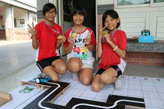 大成國小機器人僅練1年　3女孩初比賽即獲亞軍