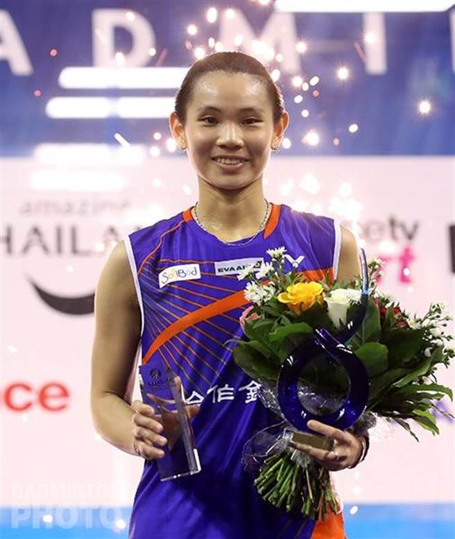 戴資穎開心贏得法國超羽賽女單后冠。（badminton photo提供）