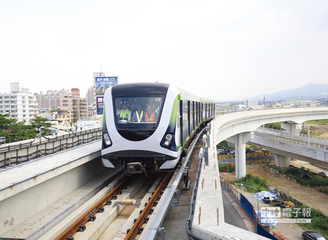台南市捷運藍、綠線，將採高架化設計。圖為台中捷運綠線車廂。(圖／台中市交通局提供)