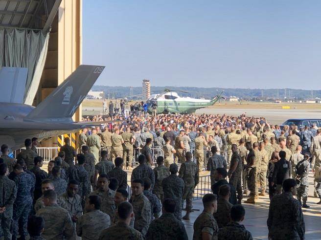 日本横田空军基地现场。(中视美国特派记者龚邦华摄)