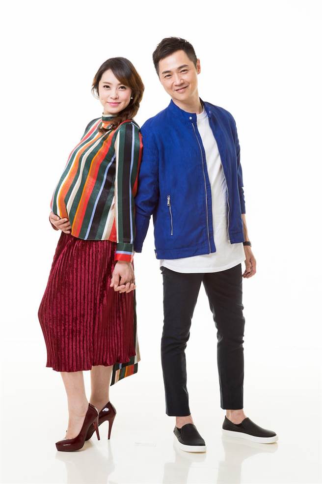 宋达民和洪百榕婚姻生活甜蜜。（《婴儿与母亲》杂志提供）