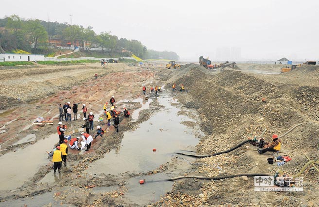 四川省眉山市彭山区江口沉银遗址考古挖掘现场。（新华社）