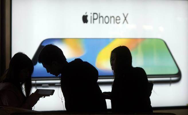 蘋果iPhoneX全球有201家供應商。（美聯社）
