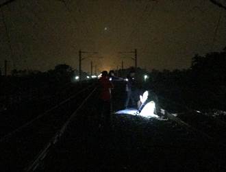 男子疑輕生爬高架鐵軌 遭2莒光號列車撞死