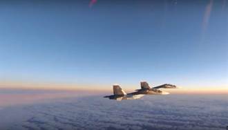 美國公布波羅的海上空 F-15攔截俄國Su-30影片