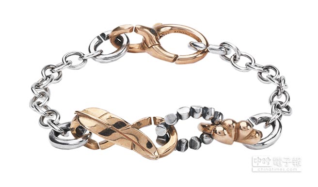 X Jewellery Free to love手鍊，純銀鍊環2000元、金色暖銅每顆700元起、月光純銀每顆1100元起。（法意荷提供）
