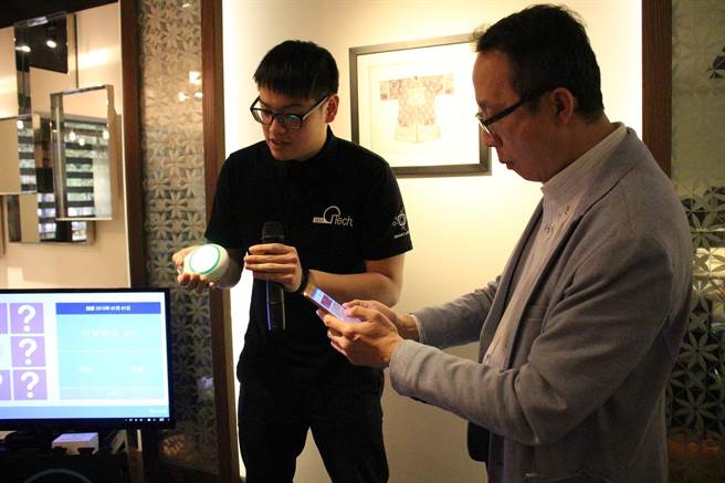 元智大學老人福祉科技研究中心團隊成立世大福智科技股份有限公司，簡稱「世大智科(Seda-G-Tech)」，以「智慧生活－物聯網－老人無止科技」為核心，將歷年來研究中心的研發成果轉變為一系列「天才家居」智慧生活產品。（元智大學提供）