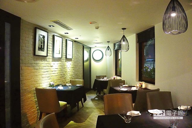 〈MONSIEUR L〉餐廳雖然不大，但裝潢卻雅緻舒適，菜餚用料與烹技不俗，是一家高CP值的餐廳。圖／姚舜